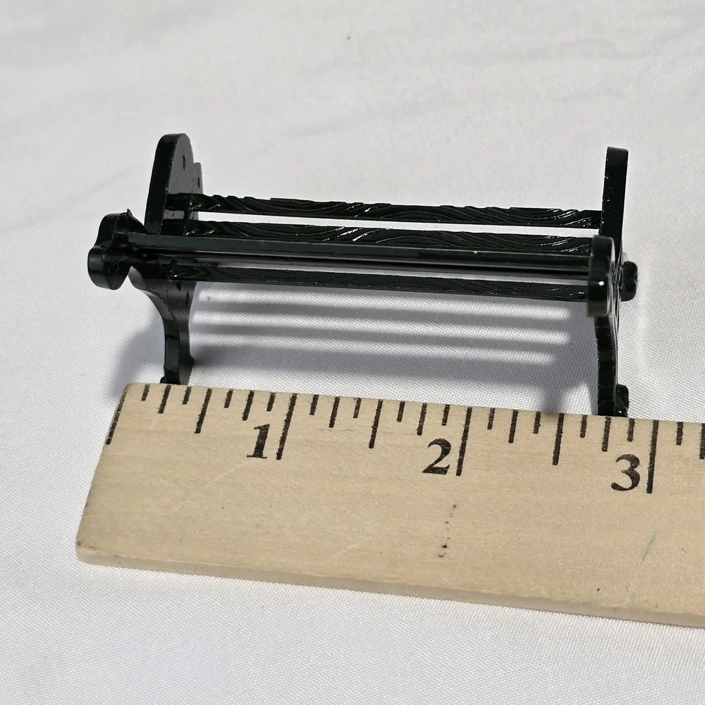 Miniature Green Park Bench Metal Home Decor 1